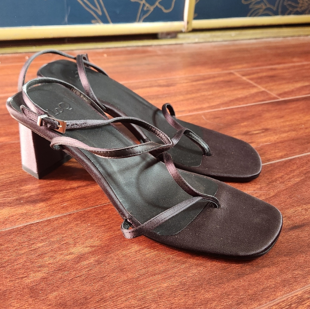 LOQ Black Ara Dora Avila Roma Sandals Heels Strappy Low Nude Gold LoQ
